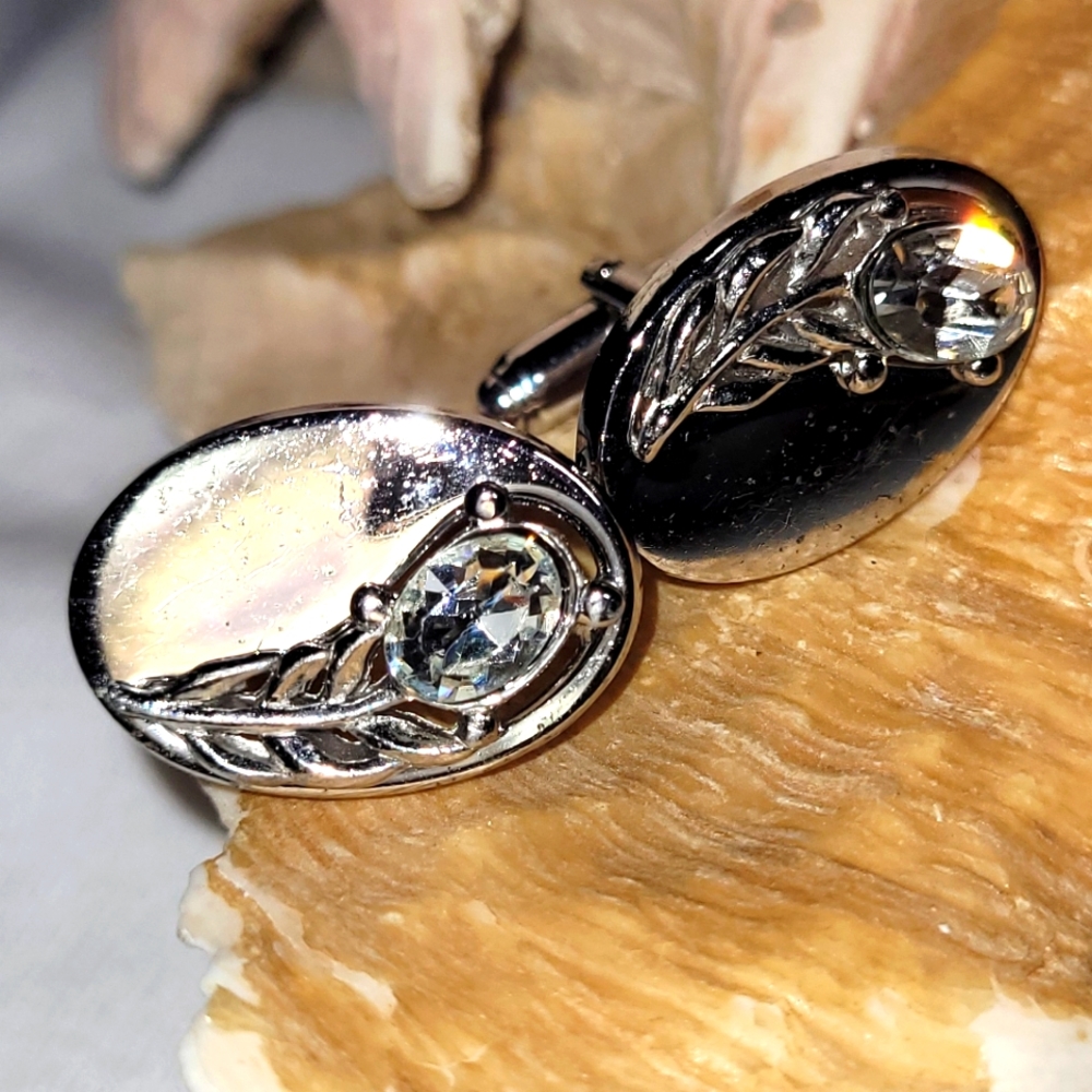 Cufflinks - Picture 1 of 2
